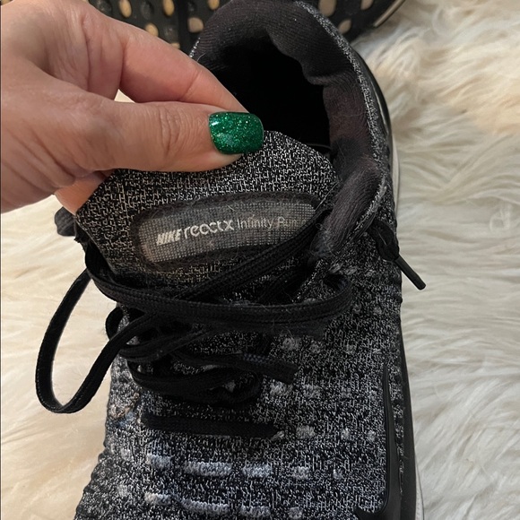 Nike Women’s React Infinity Run Flyknit 4 Running Sneakers size 9.5 - Picture 7 of 11